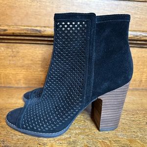Lucky Brand 8.5 Lakyn Black Suede Leather Perforated Boots Peep Toe Booties